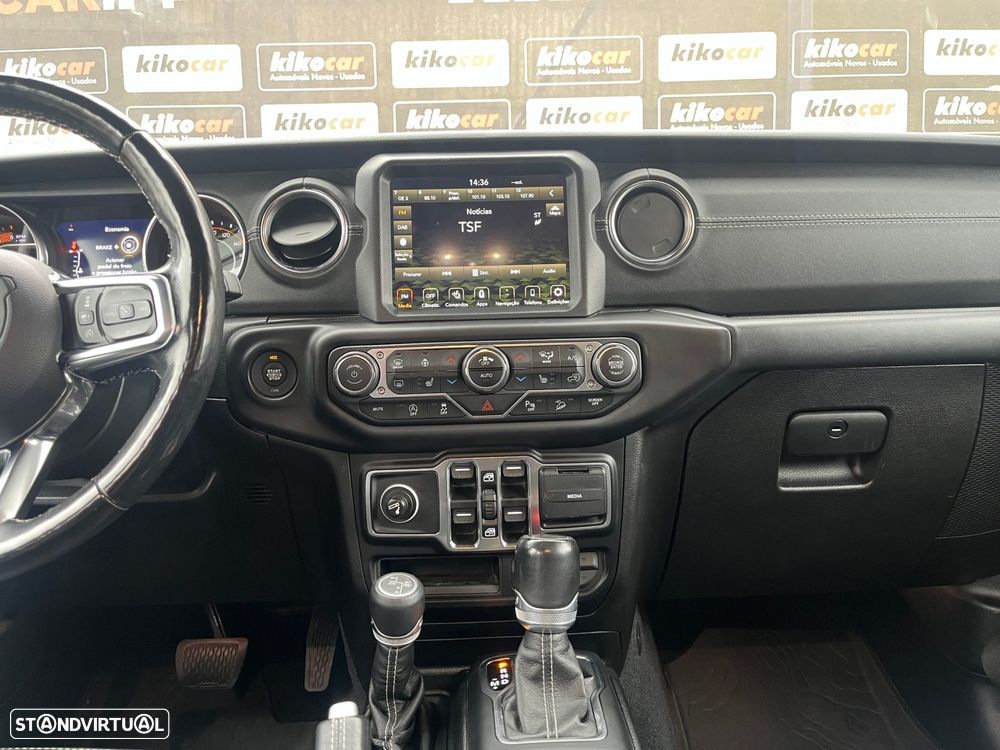 Jeep Wrangler Unlimited 2.2 CRDi AWD Auto Sky One-Touch Sahara - 29