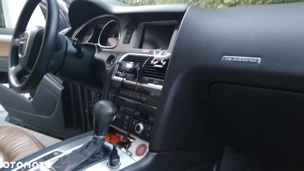 Audi Q7 - 11