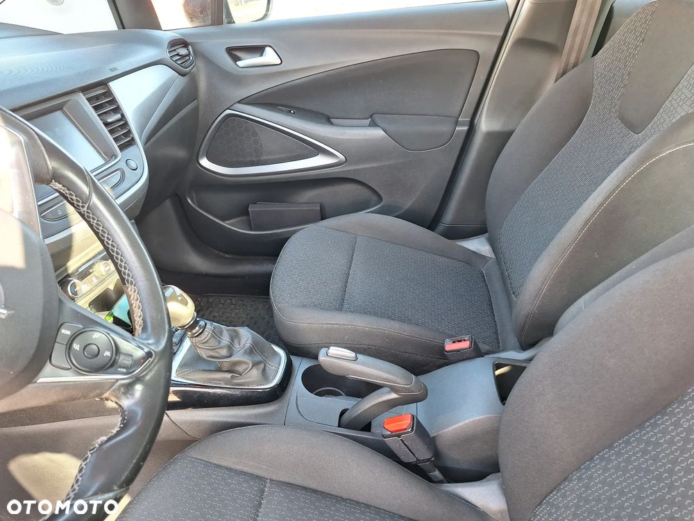 Opel Crossland X 1.2 T Enjoy S&S - 6
