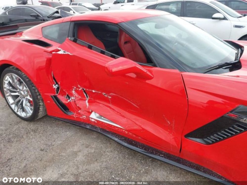 Chevrolet Corvette - 11