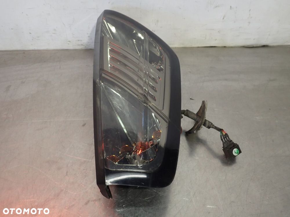 LAMPA LEWA TYLNA FIAT GRANDE PUNTO - 4