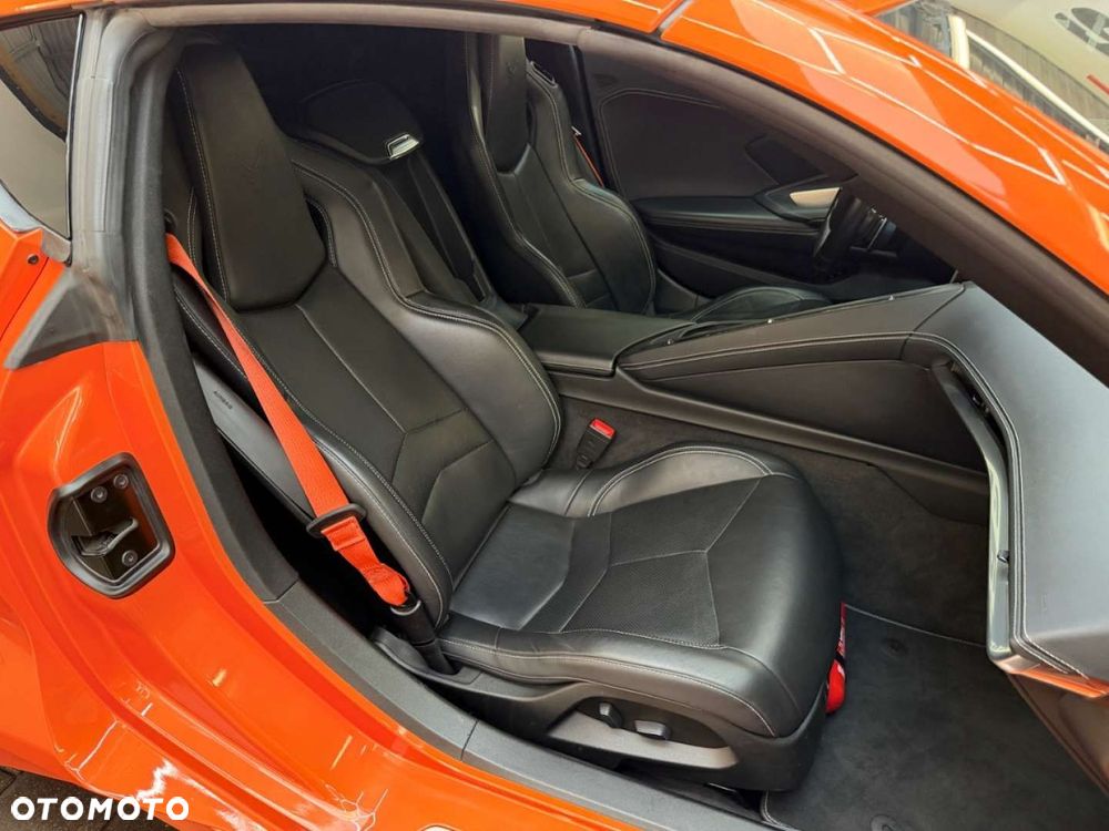 Chevrolet Corvette - 36