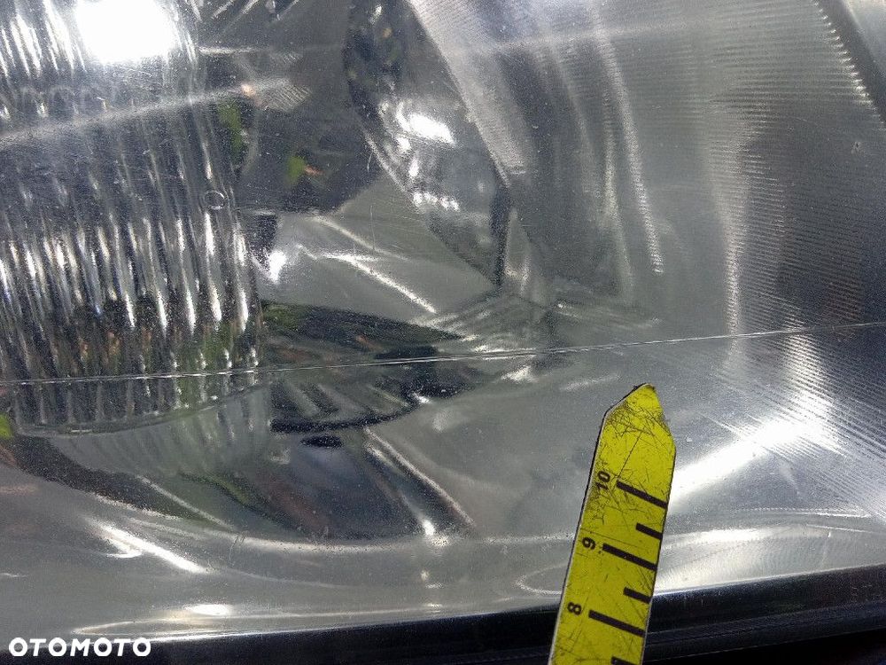 MITSUBISHI ENDEAVOR REFLEKTOR PRAWY LAMPA PRZÓD - 7