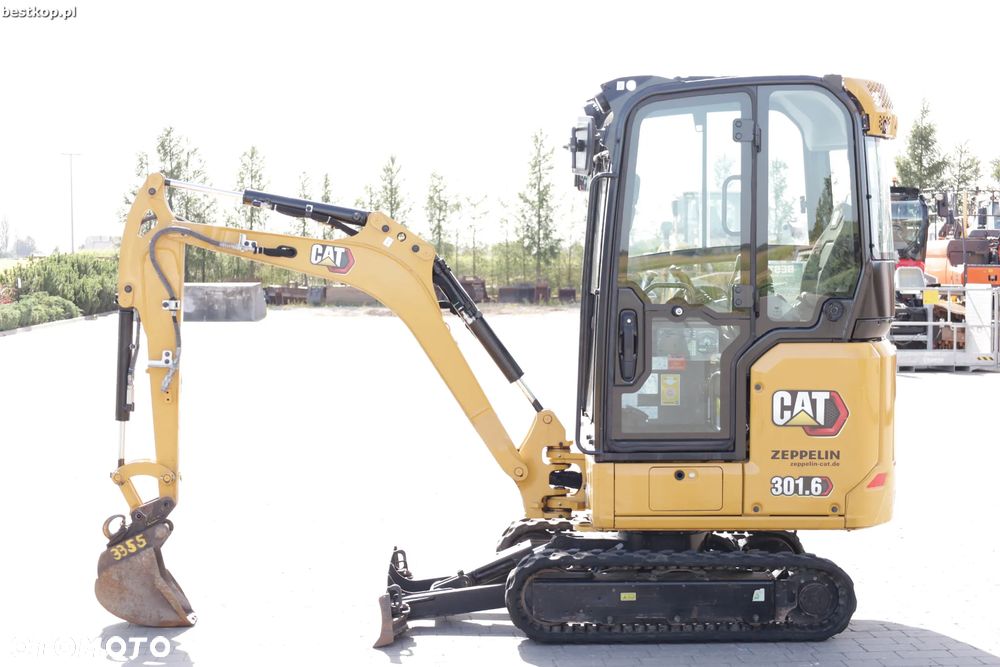 Caterpillar 301,6 - 9