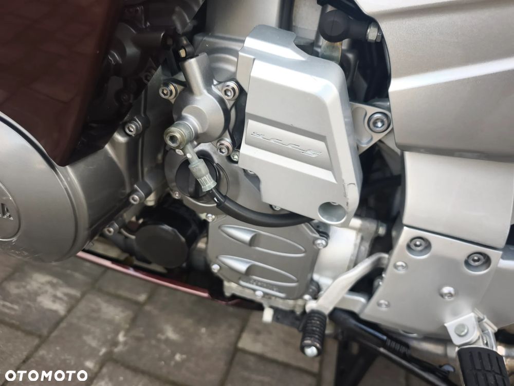 Yamaha FJR - 34