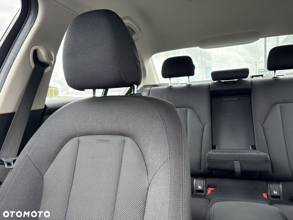 BMW Seria 3 318i - 14