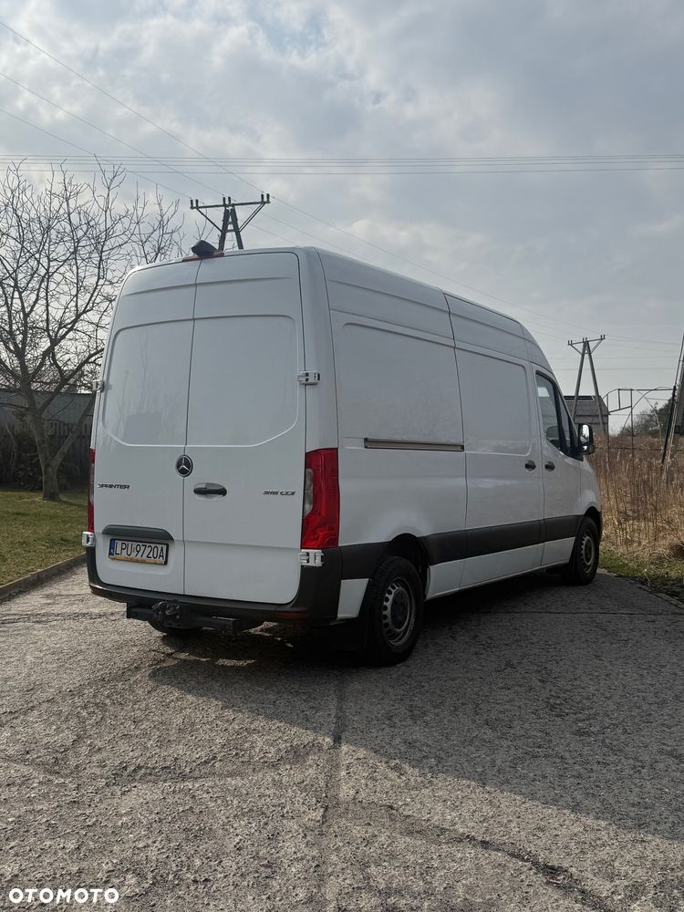 Mercedes-Benz SPRINTER - 4