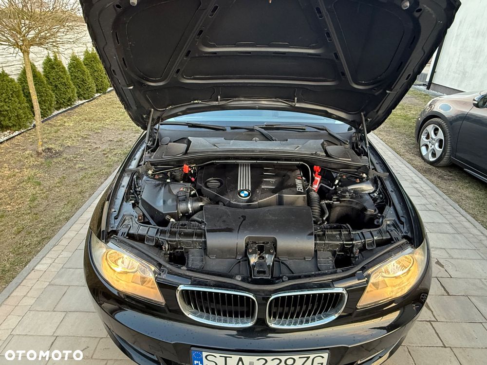 BMW Seria 1 118d - 24