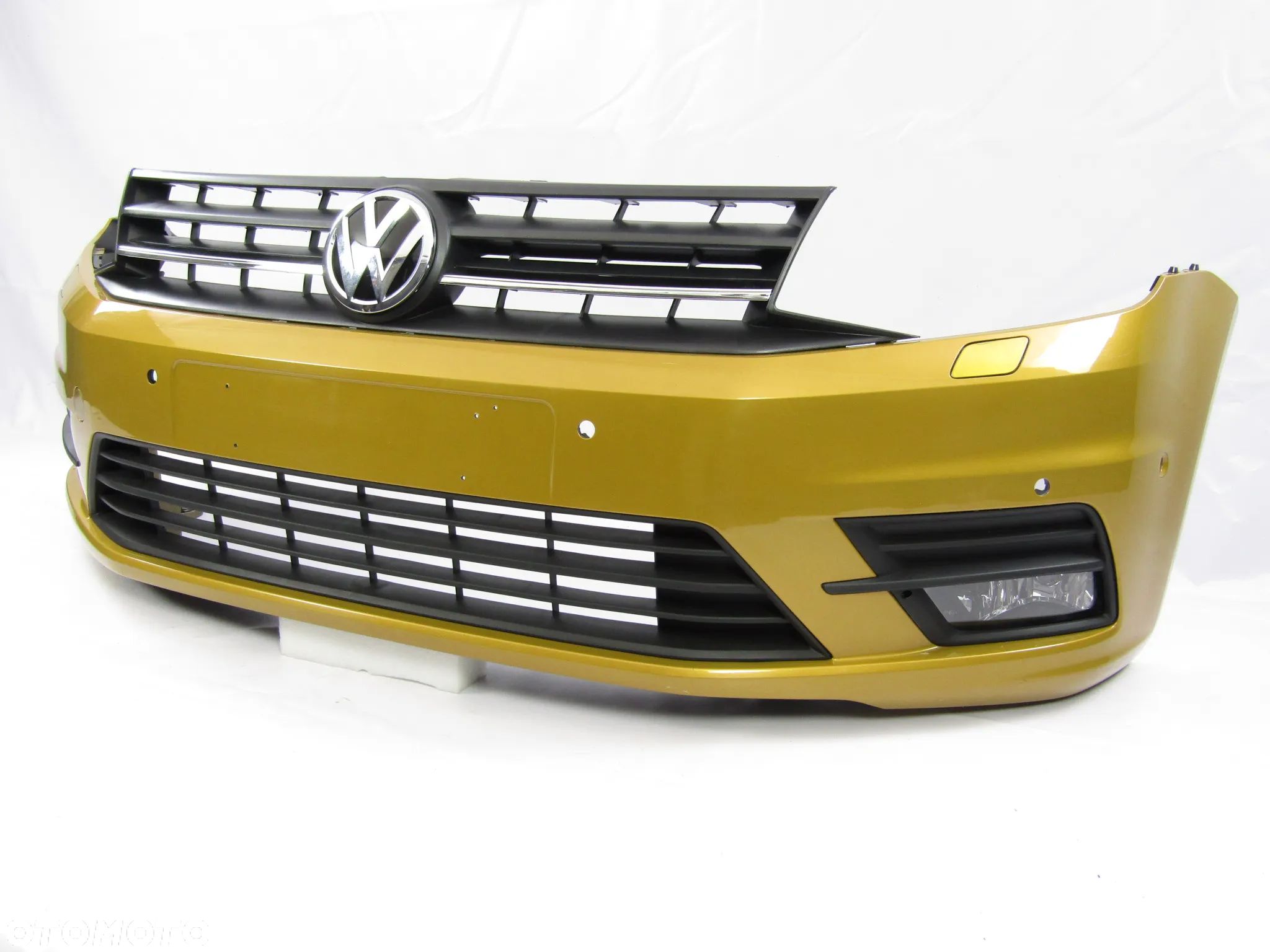 Zderzak przedni VW Caddy LIfe 15 - 20 Sprysk. / Pdc-6 Lakier LR1X - 1