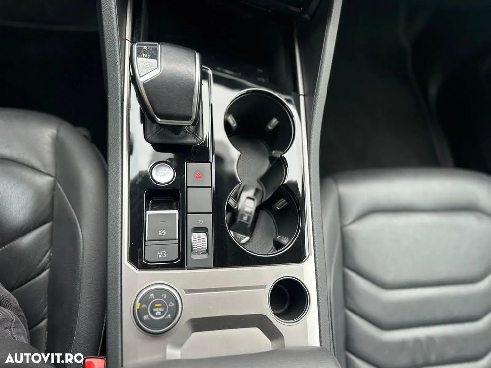Volkswagen Touareg V6 TDI Elegance - 29