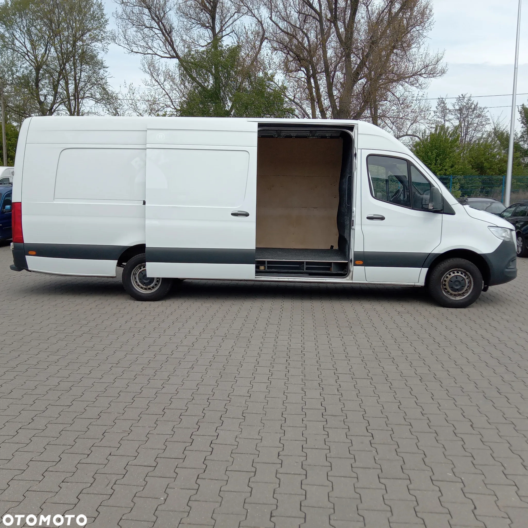 Mercedes-Benz Sprinter - 3