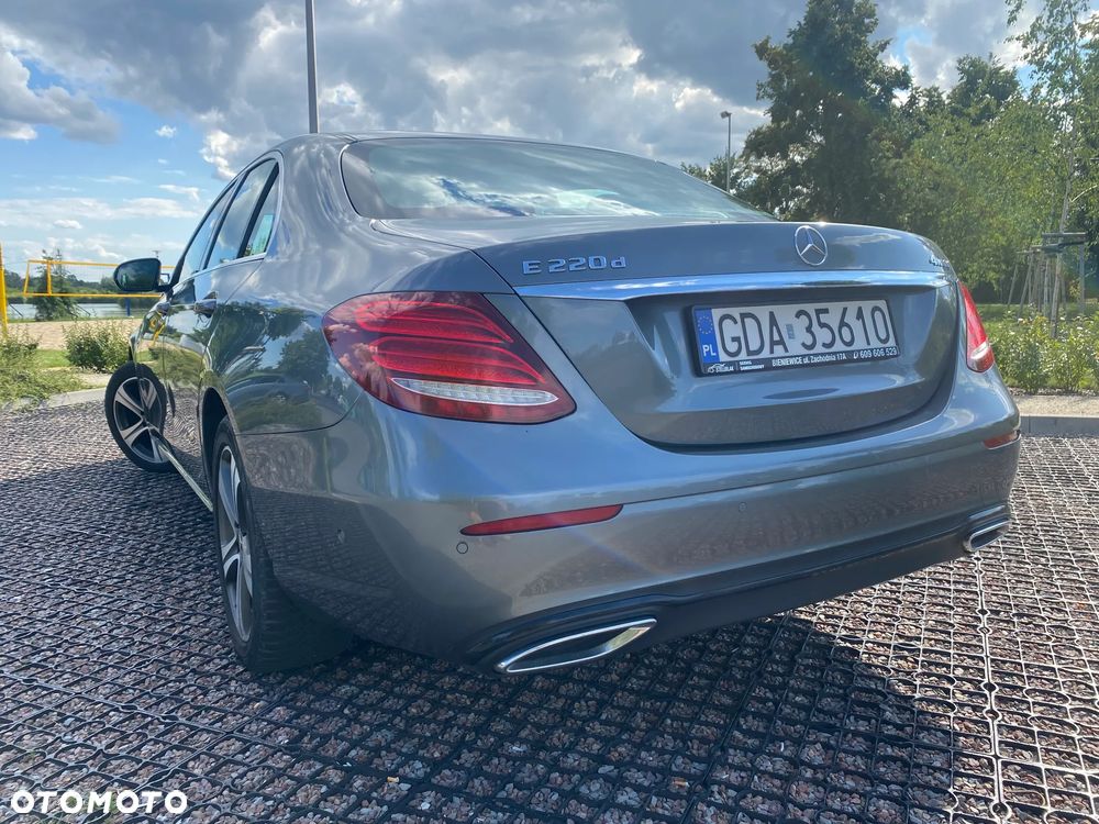 Mercedes-Benz Klasa E 220 d 4-Matic 9G-TRONIC - 6