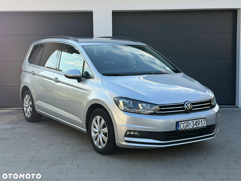 Volkswagen Touran 2021 photo 3