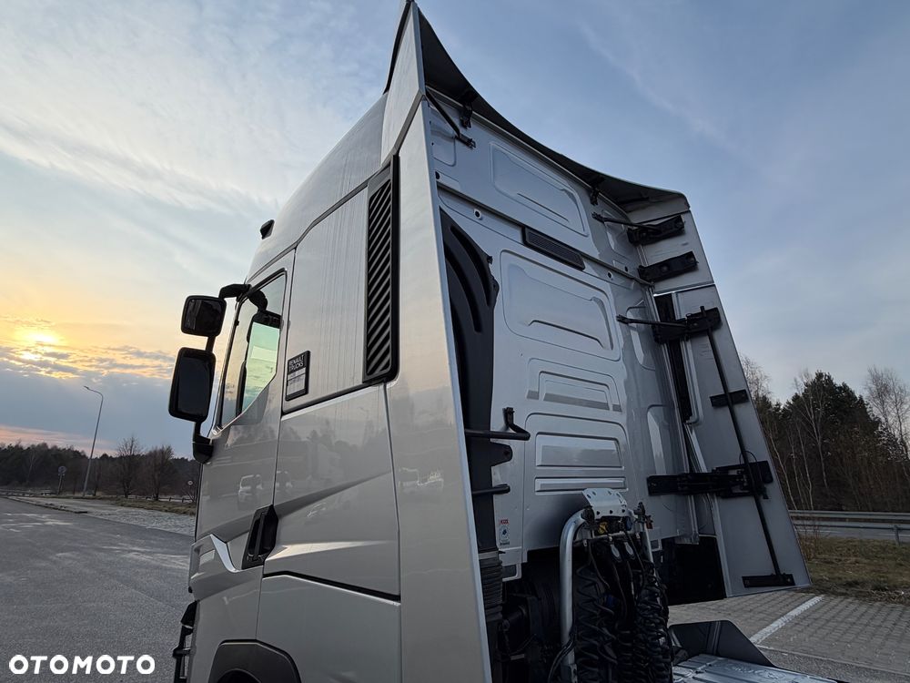 Renault T 480 renault z Niemiec HIGH FULL IPCJA CAŁY NA PODUSZKACH RETARDER 2023 - 16