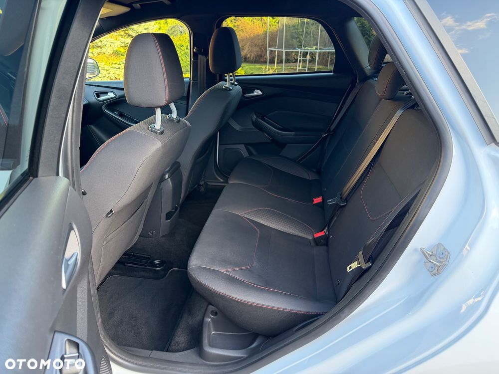 Ford Focus 1.0 EcoBoost ST-Line ASS - 17