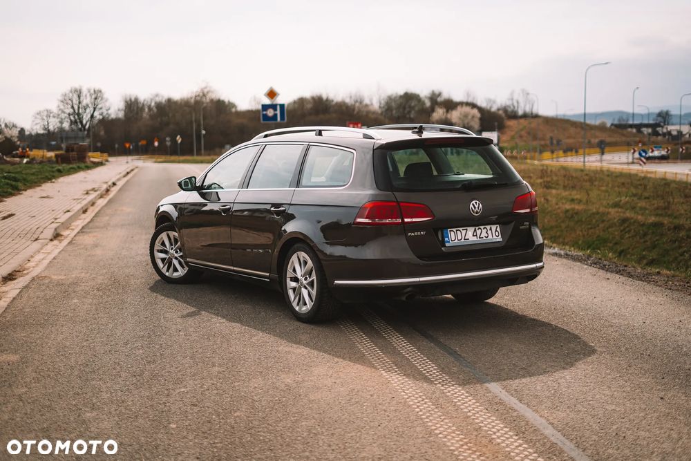 Volkswagen Passat 1.6 TDI Comfortline - 22