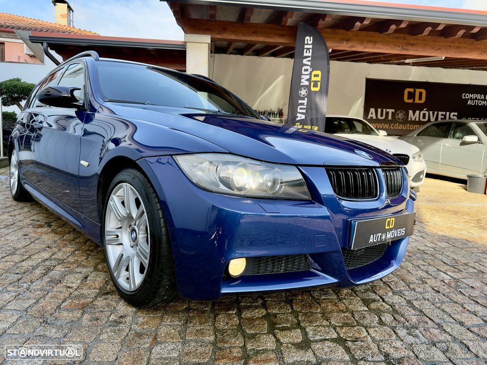 BMW 320 d Navigation Sport - 29