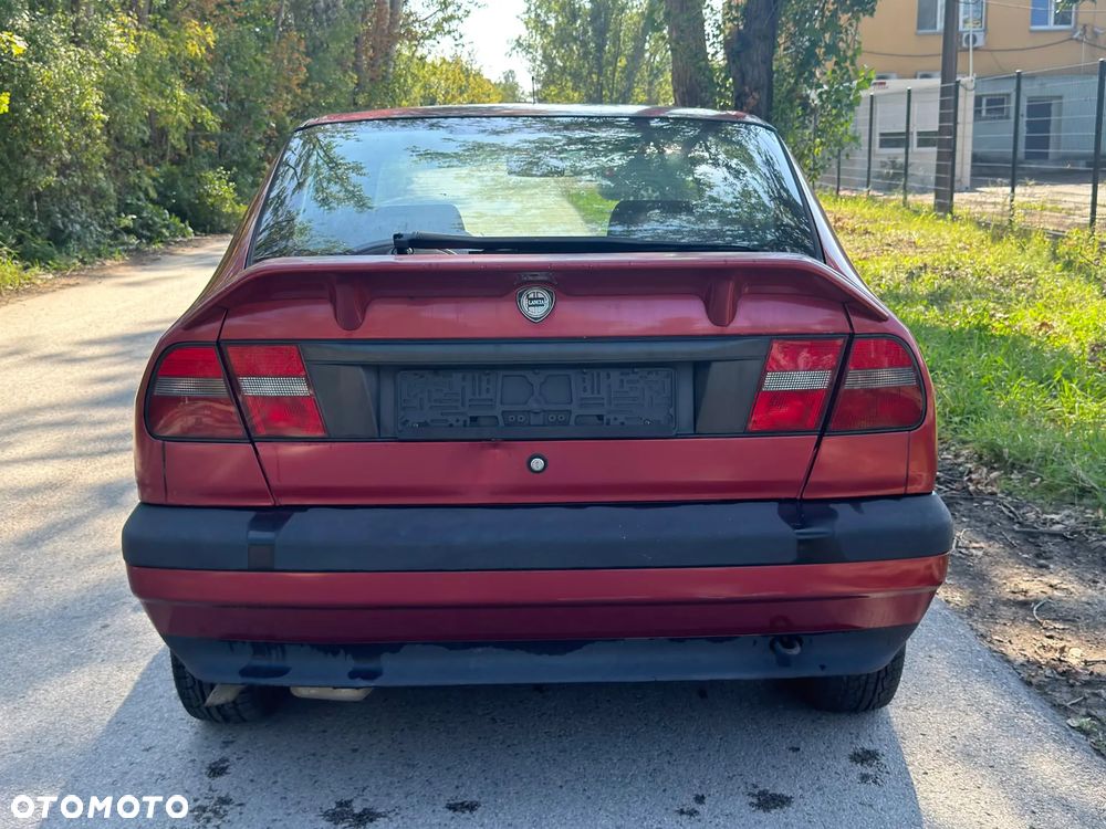 Lancia Delta 1600 LE - 5