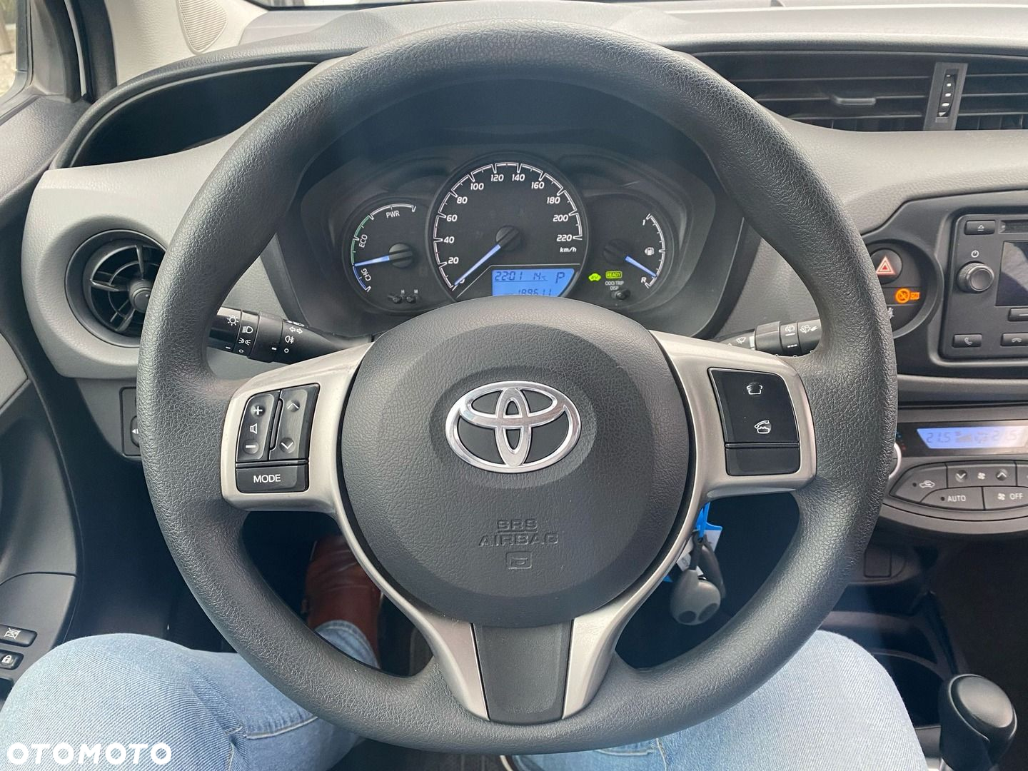 Toyota Yaris - 11