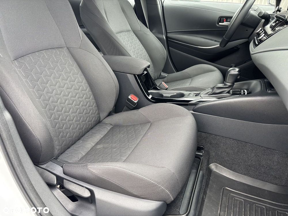 Toyota Corolla - 8