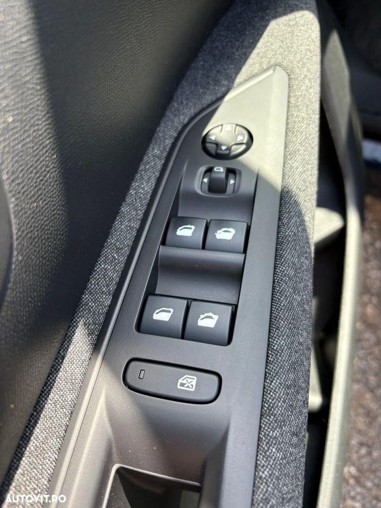 Peugeot 3008 1.5 BlueHDI S&S EAT8 Allure - 10