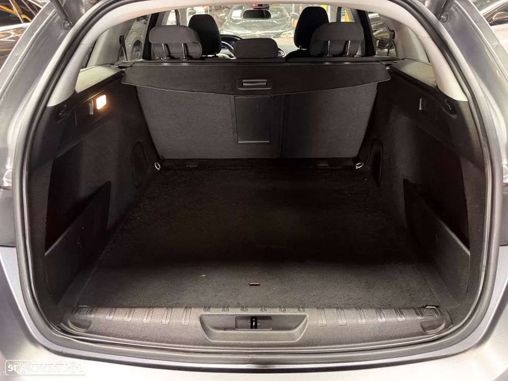 Peugeot 308 SW - 21