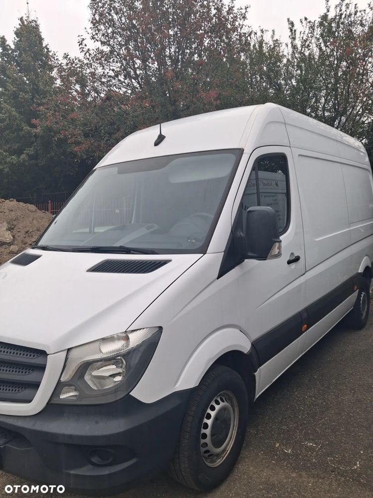 Mercedes-Benz Sprinter - 1