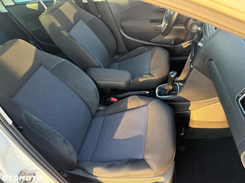 Volkswagen Polo 1.4 Style - 16