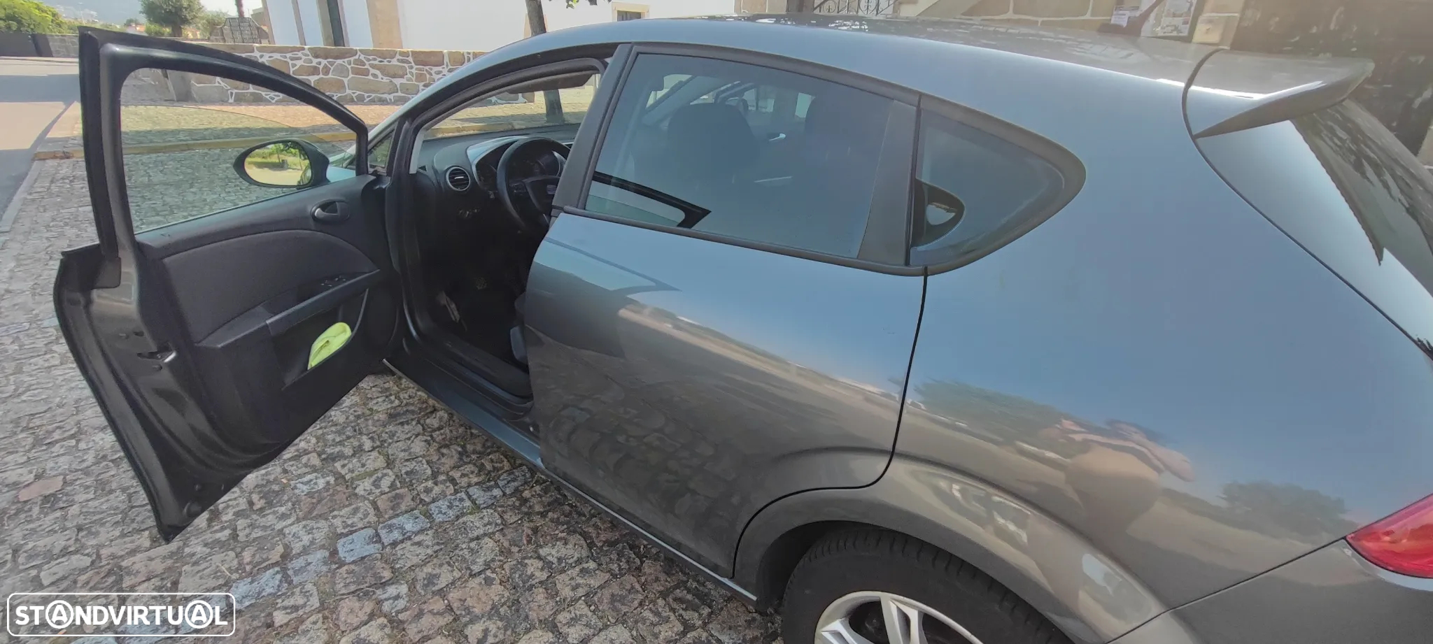 SEAT Leon 1.6 TDI Ecomotive Style - 3