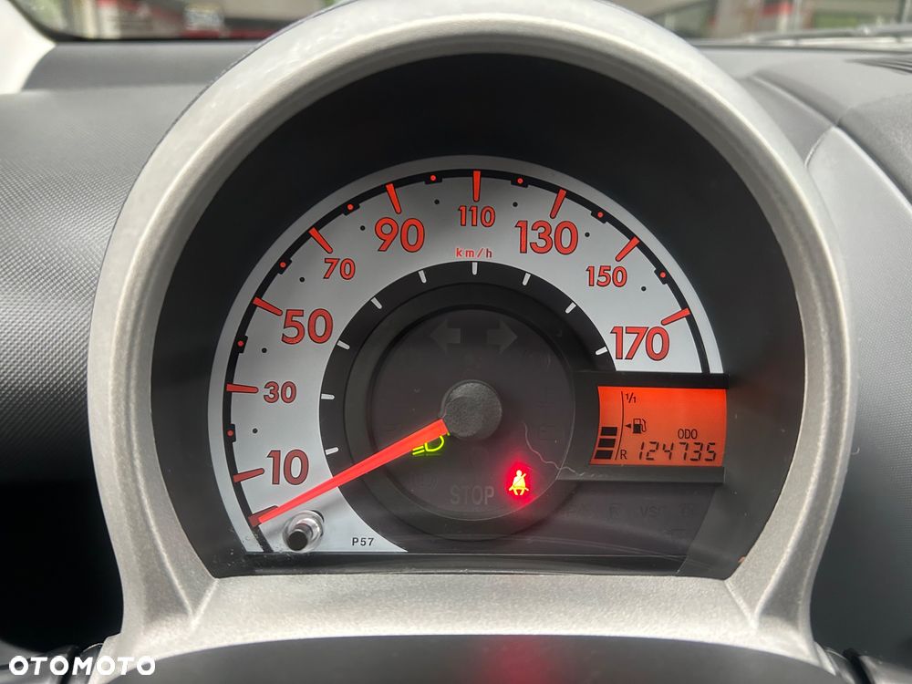 Toyota Aygo City - 36