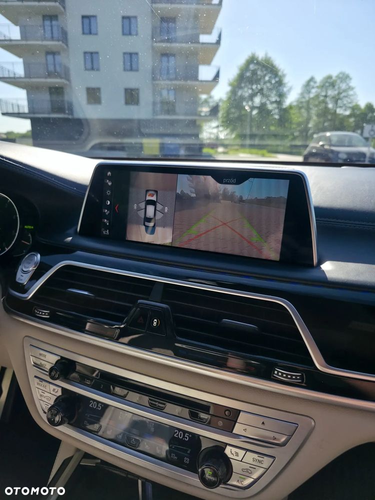 BMW Seria 7 750Ld xDrive - 19