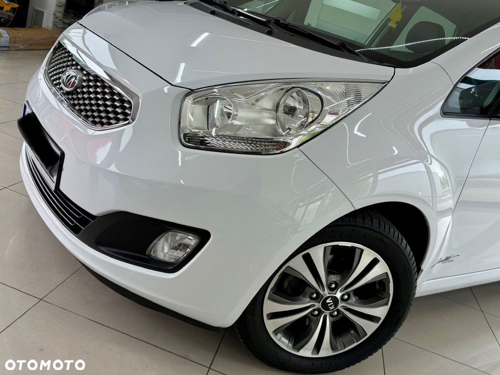 Kia Venga - 38