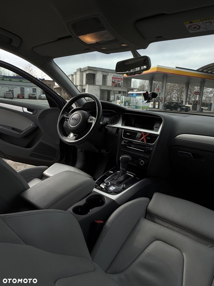 Audi A4 Limousine - 9