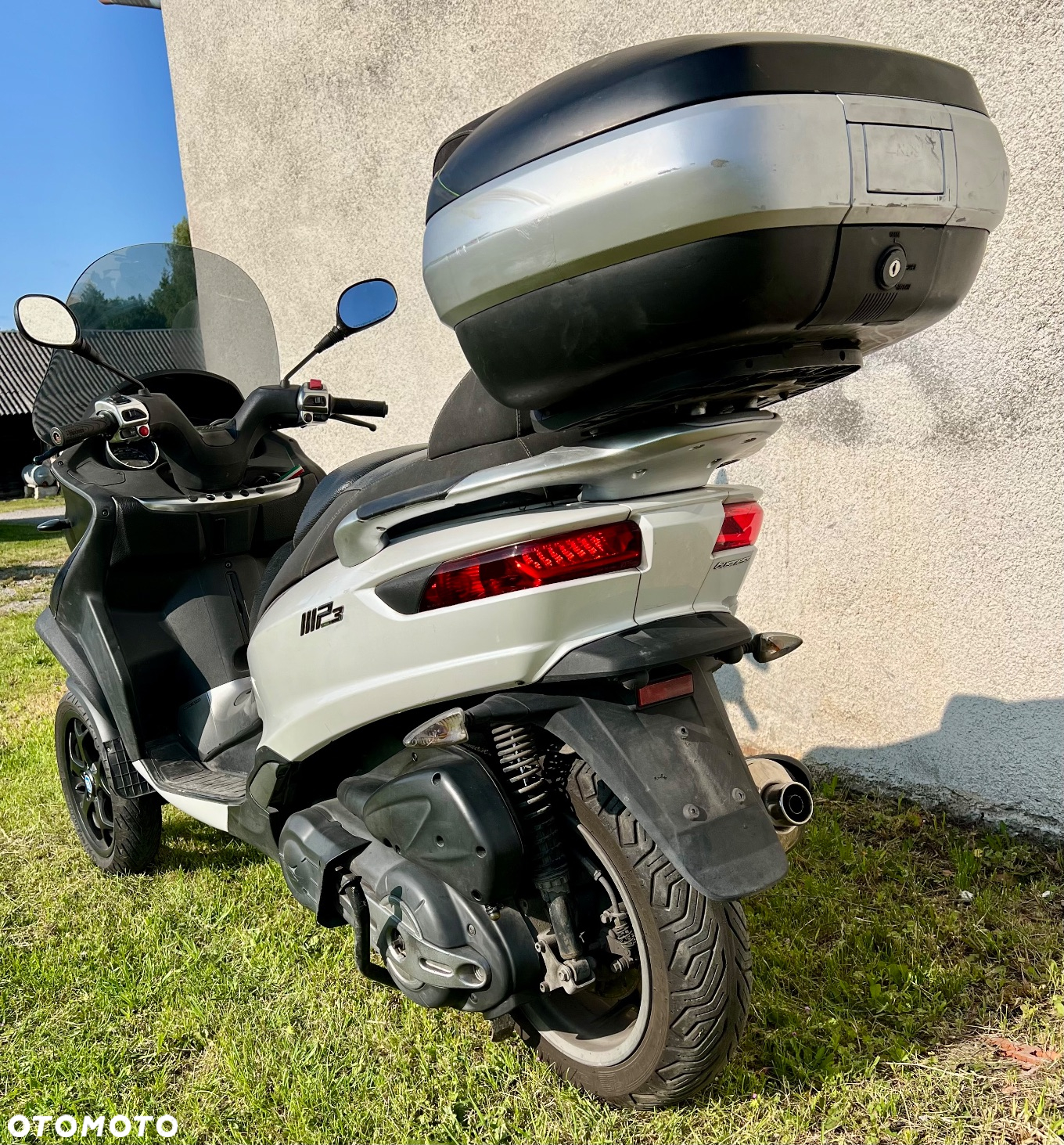 Piaggio MP-3 - 4