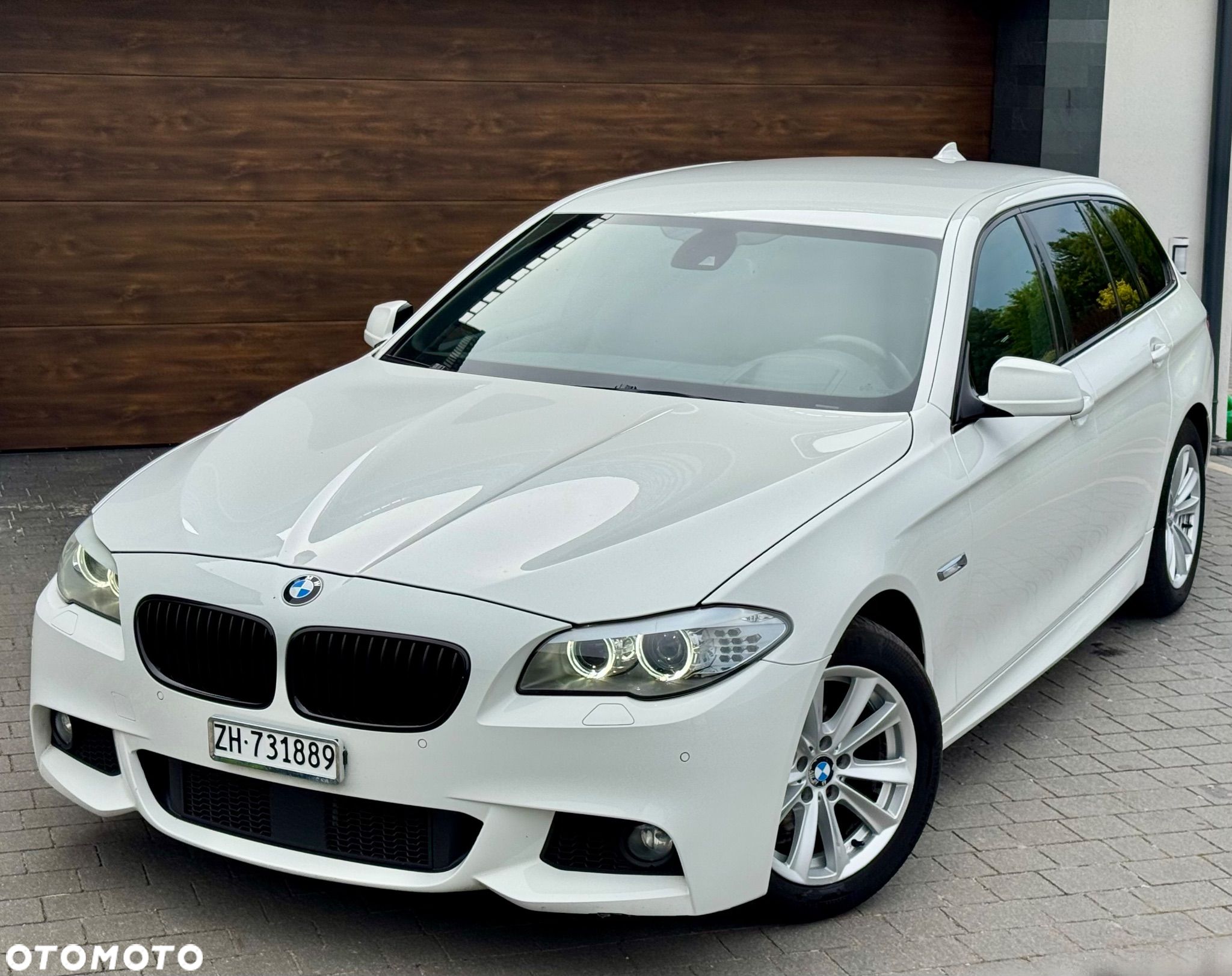 BMW Seria 5 520d Touring Sport-Aut - 1