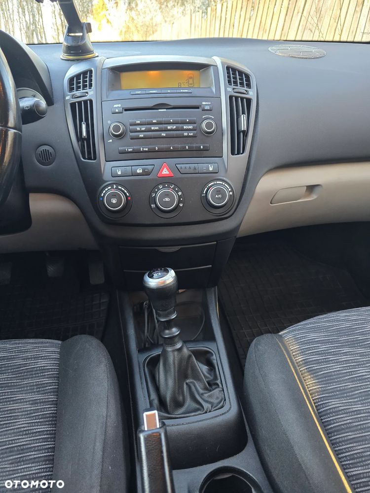 Kia Ceed 1.6 CVVT LX - 20