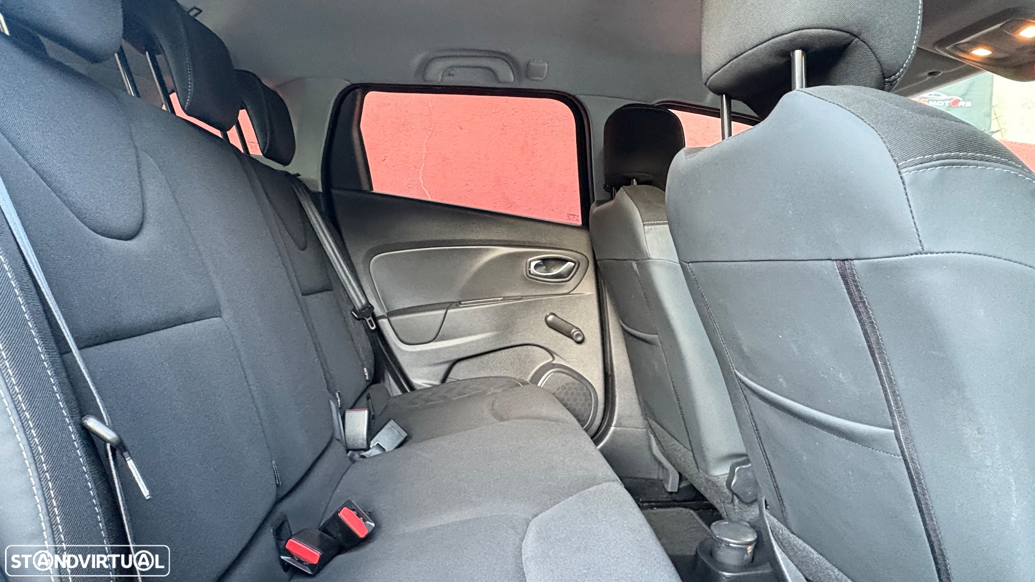 Renault Clio Sport Tourer 0.9 TCe Limited - 10