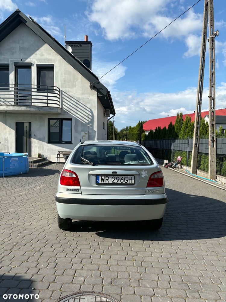 Renault Megane 1.4 16V Expression - 4