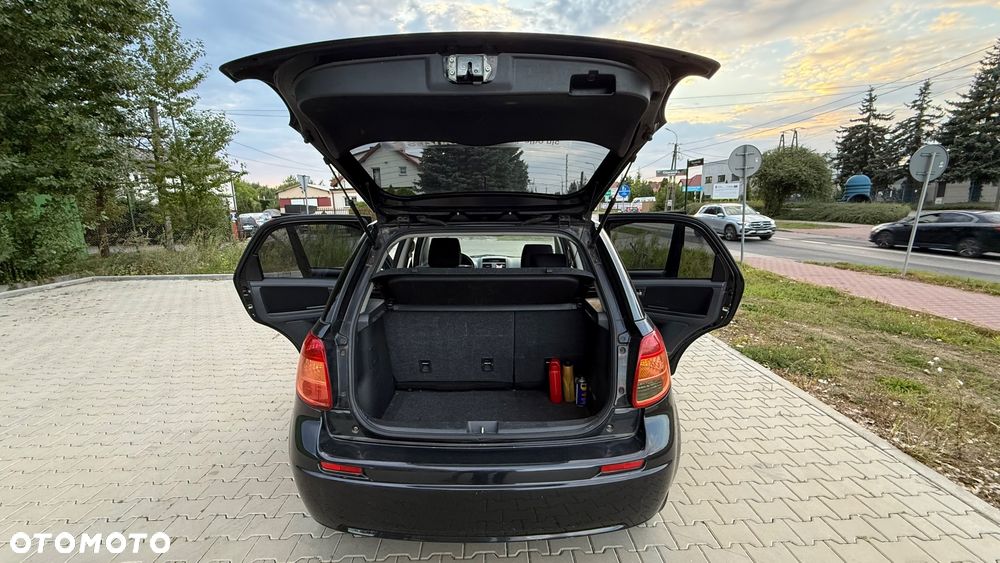 Suzuki SX4 1.6 GLX / Comfort - 13