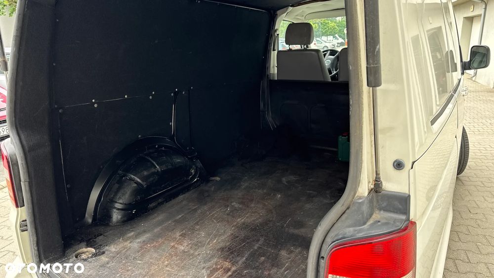 Volkswagen Transporter T5 TDI L1H1 - 6