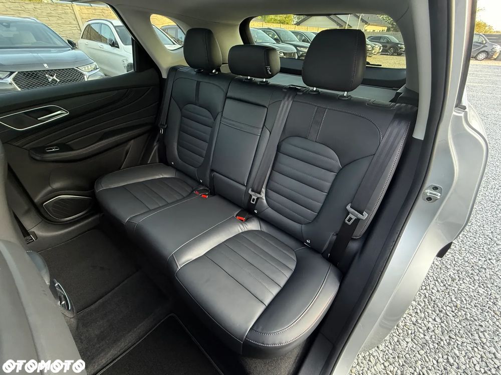 MG EHS PHEV Luxury - 27