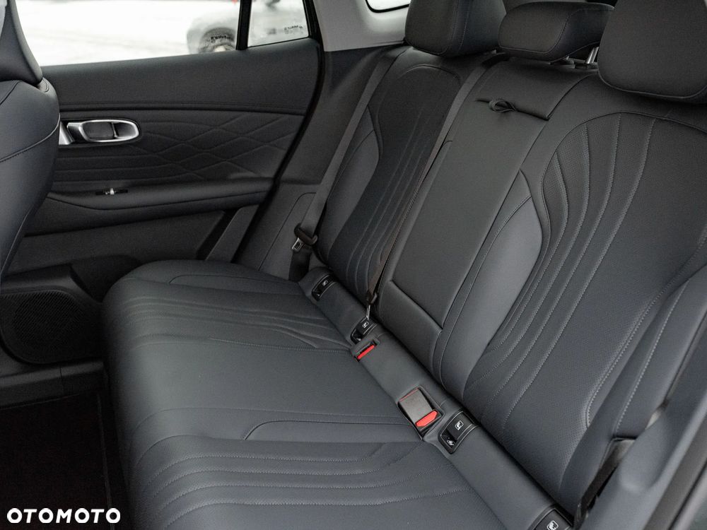 Geely Starray EM-i 1.5 PHEV Max - 19