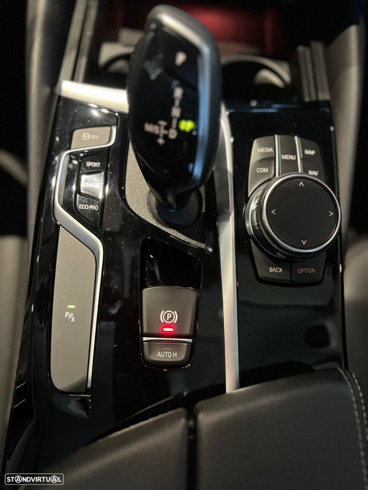 BMW 520 d Auto - 30