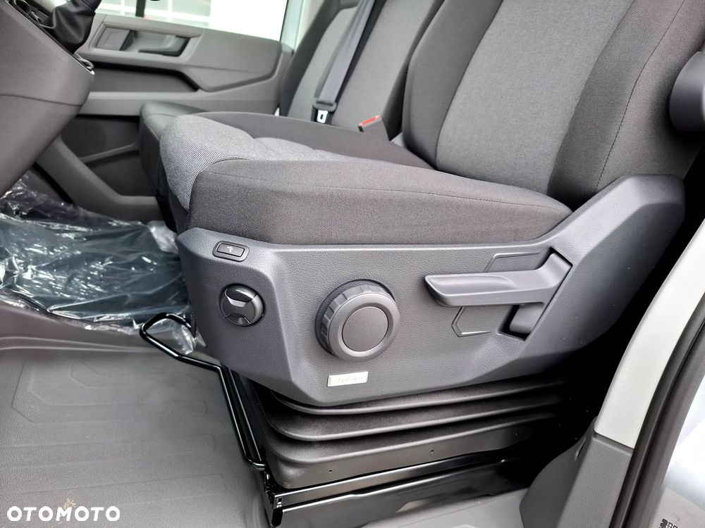 Volkswagen Crafter - 13