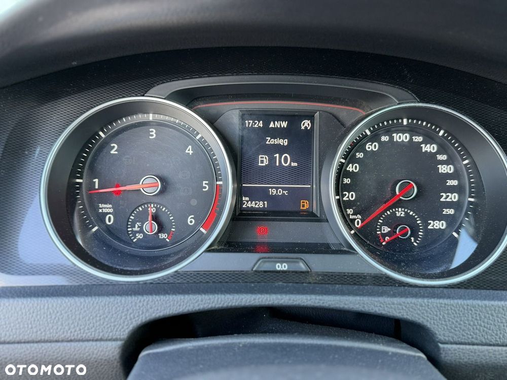Volkswagen Golf - 15