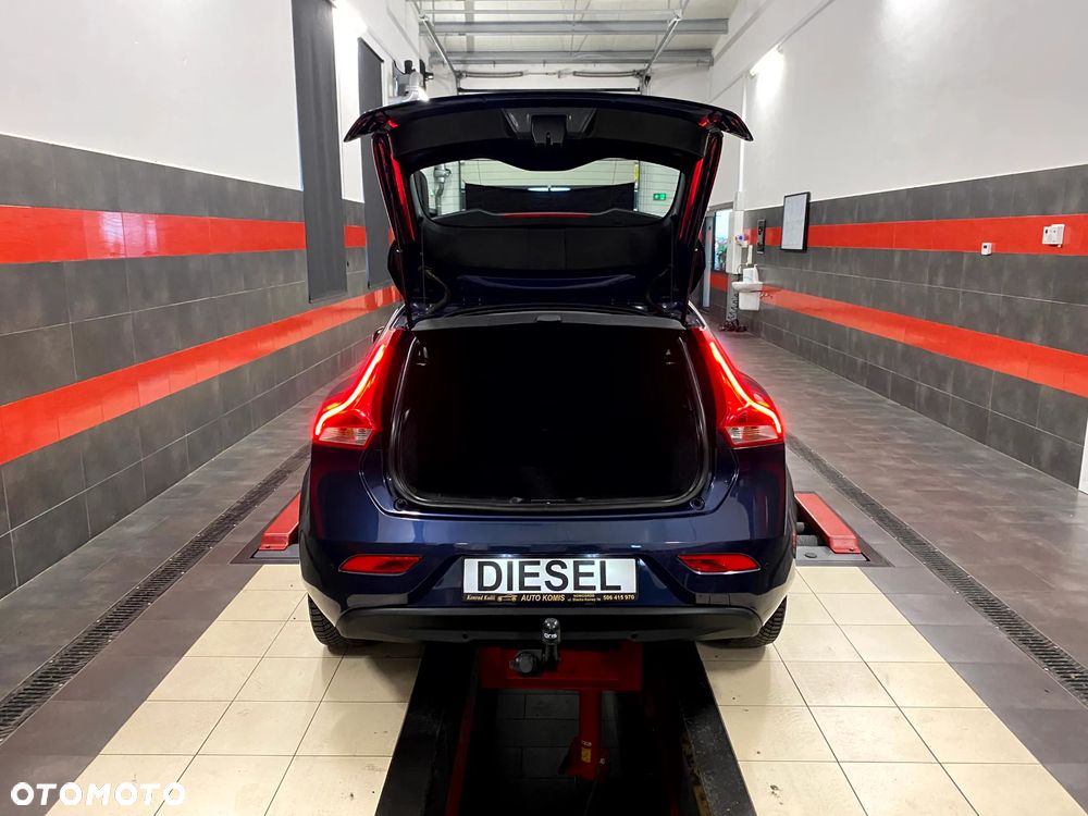 Volvo V40 D2 Momentum - 13