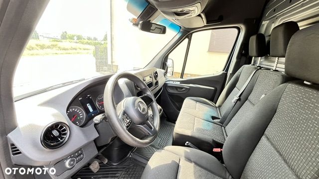 Mercedes-Benz Sprinter 317 - 9
