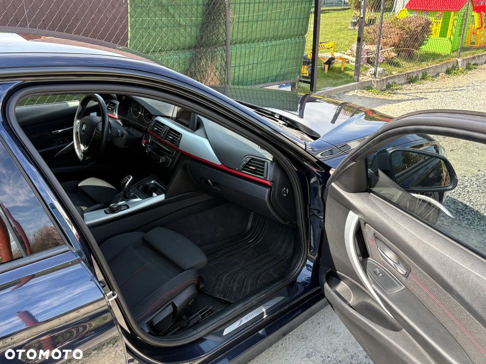 BMW Seria 3 320i Sport Line - 19