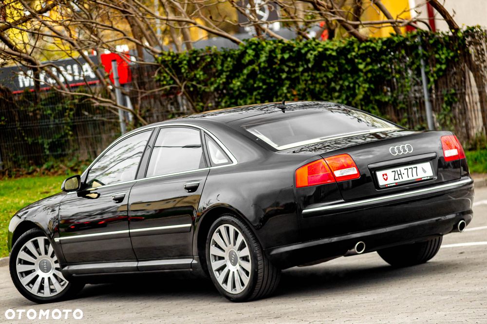 Audi A8 4.2 Quattro - 11
