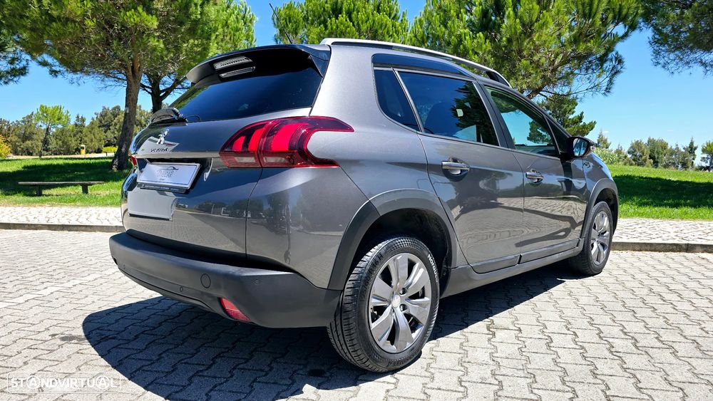 Peugeot 2008 1.5 BlueHDi Signature - 12